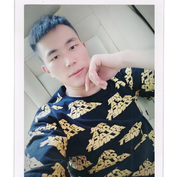 无可取代的挽手的照片