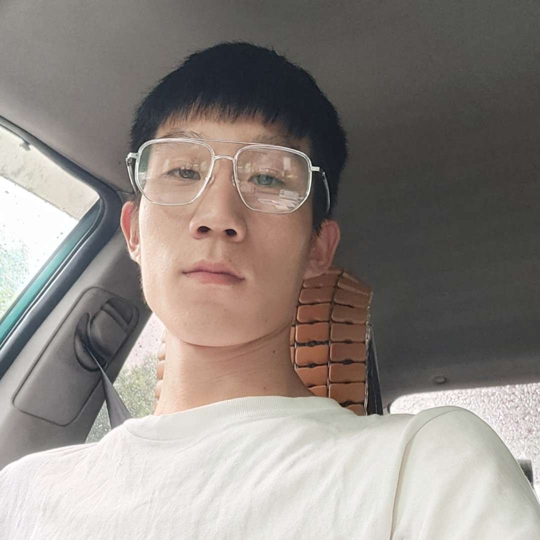 烂漫迎百褶裙的照片