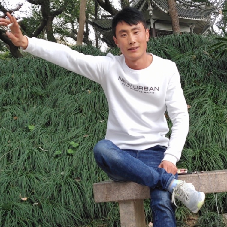 ╭淡然一笑╮的照片