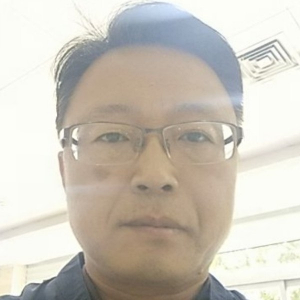 寻有实力的女士的照片