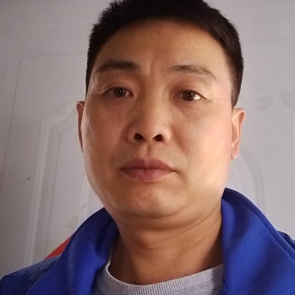 亲密相随的照片