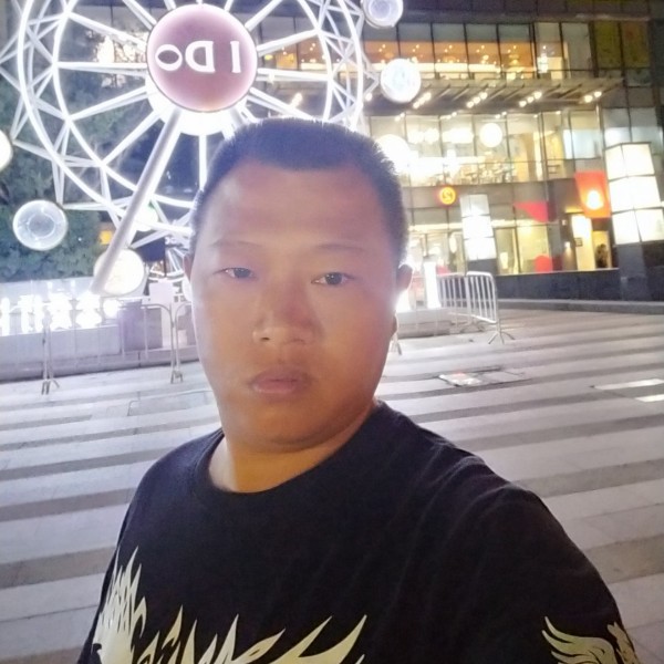 顺利多么导师的照片