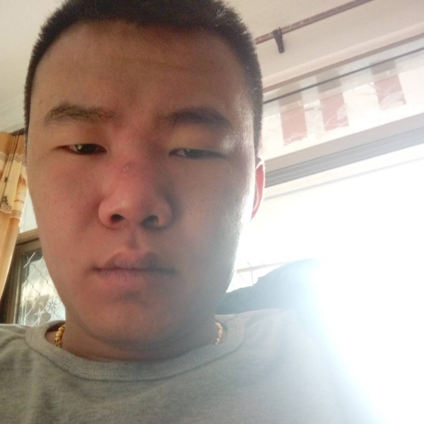 崖悔邂逅优雅的照片