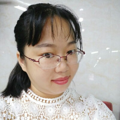 妍如钰的照片