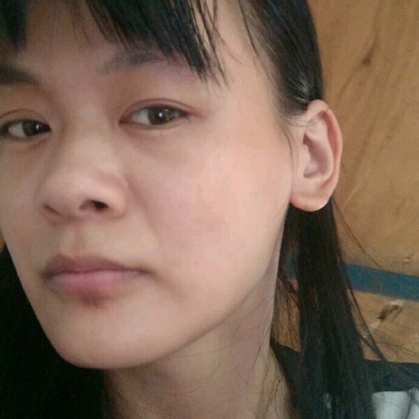 小蝴蝶有活泼的照片