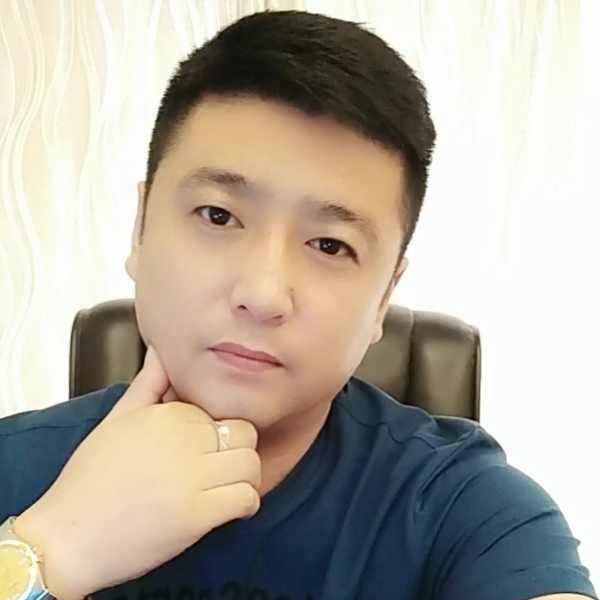 W·赵的照片