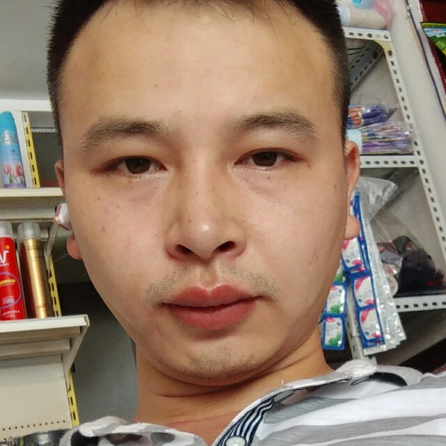 白。。。。。的照片