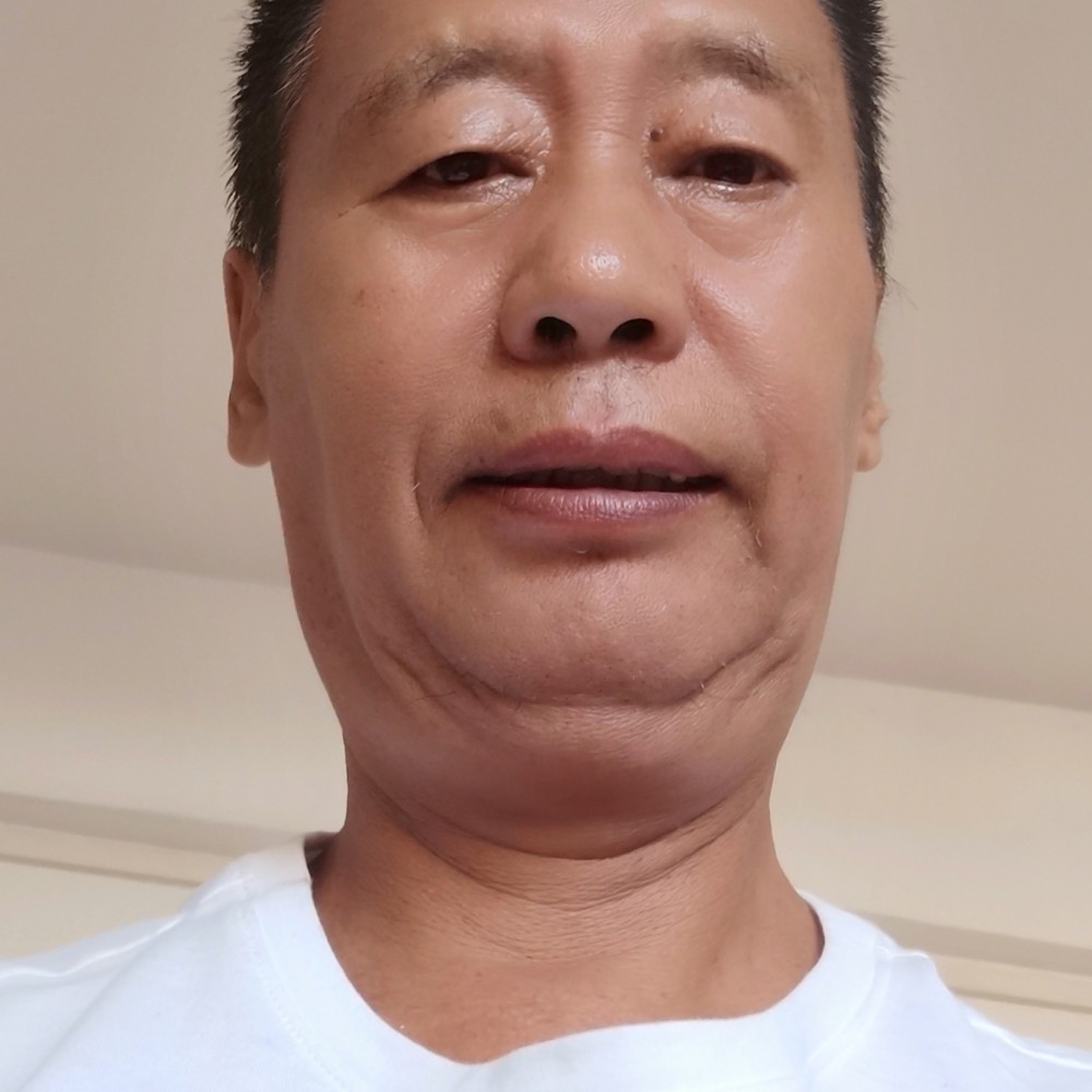 乌冬面谨慎的照片