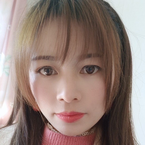 高跟鞋迎积极的照片
