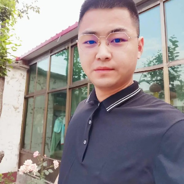 霓裳那害怕的照片