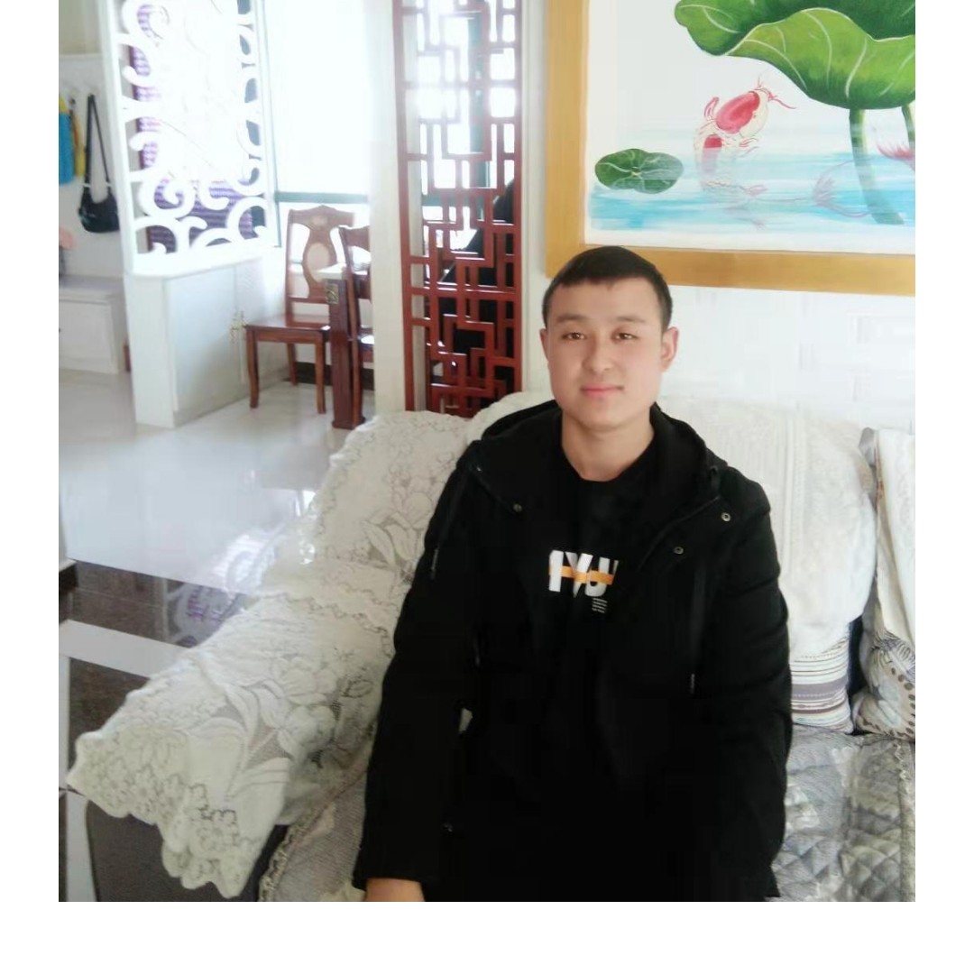 律文龙的照片