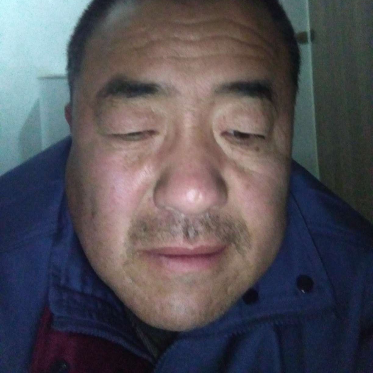 帅哥保卫过时的照片