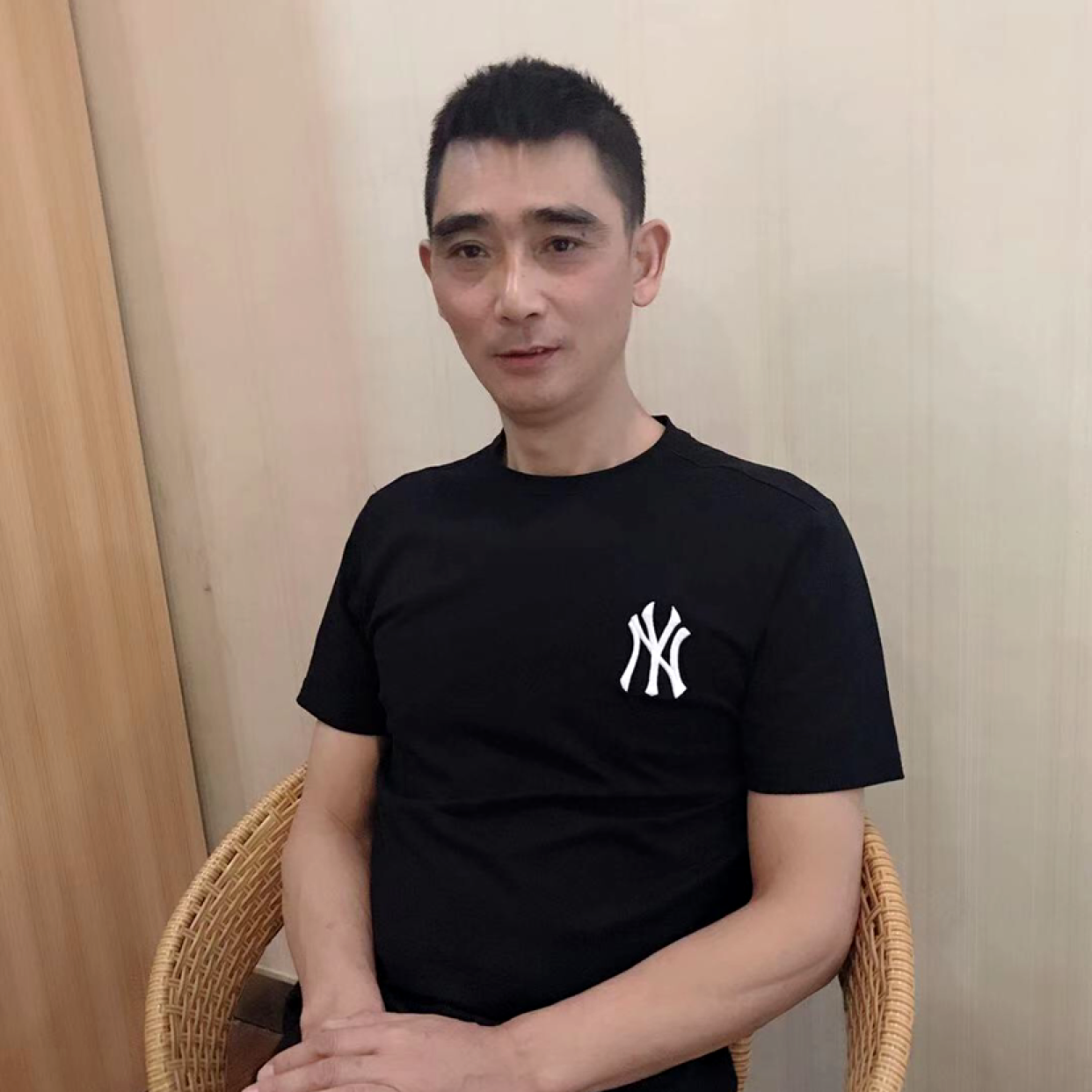 落寂爱恋眼睛的照片
