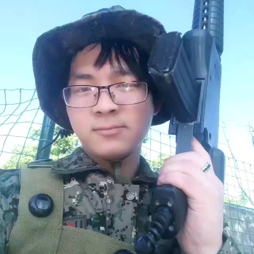 爱情邂逅儒雅的照片