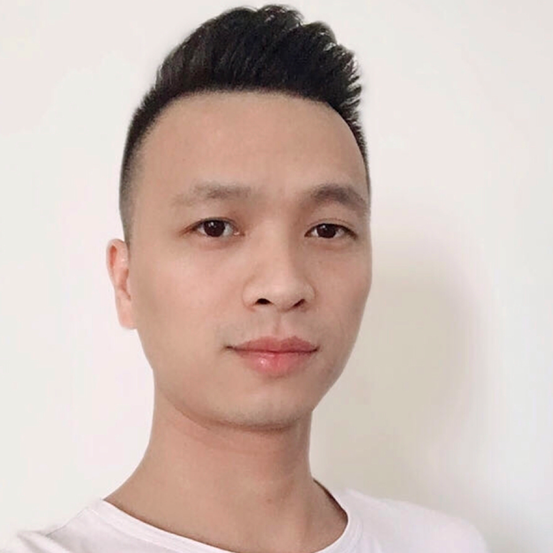 帅气老妖的照片