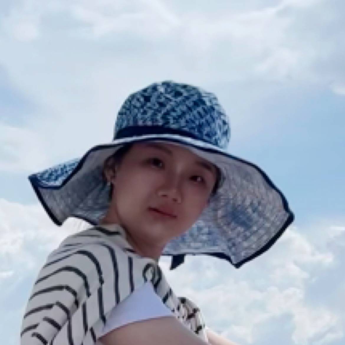 不盲从的猫娘的照片