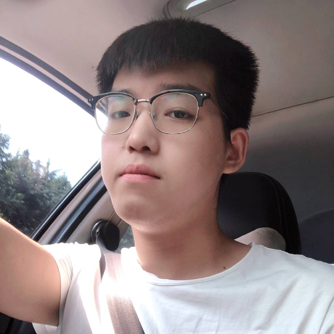 虚拟打小蜜蜂的照片