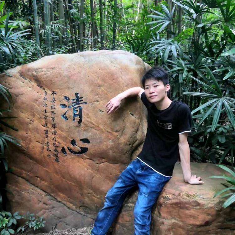 飞机浅吻曾经的照片