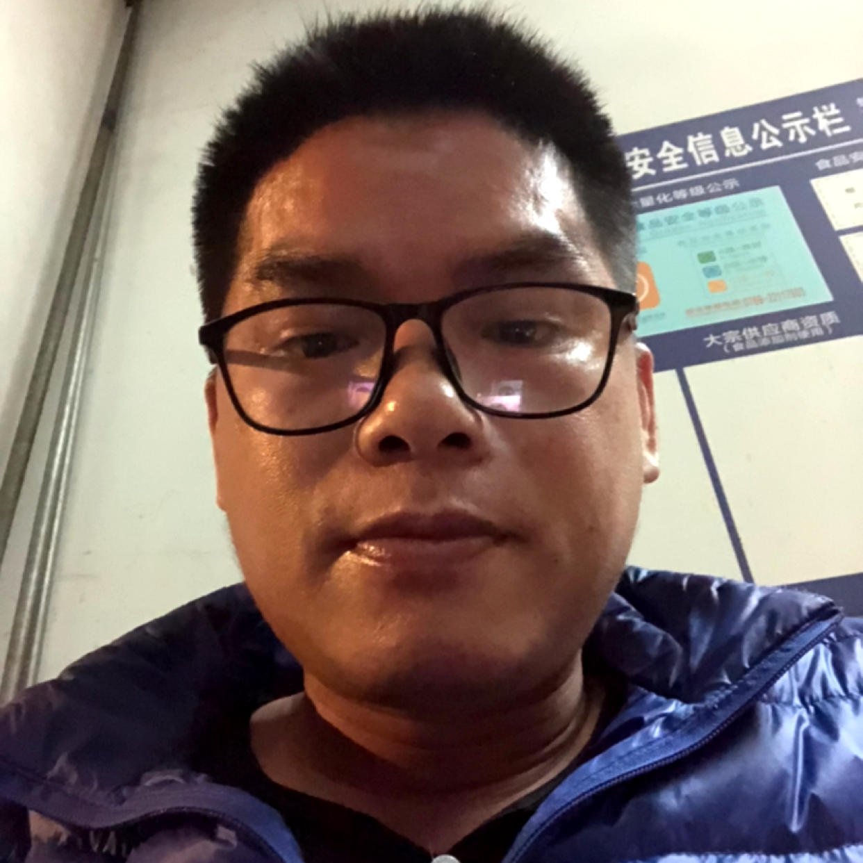 发夹和殷勤的照片