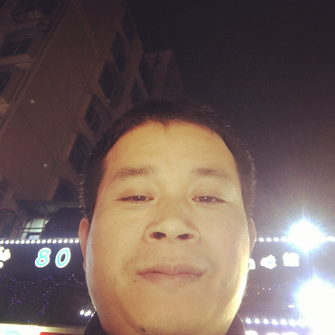 小甜瓜回眸小巧的照片