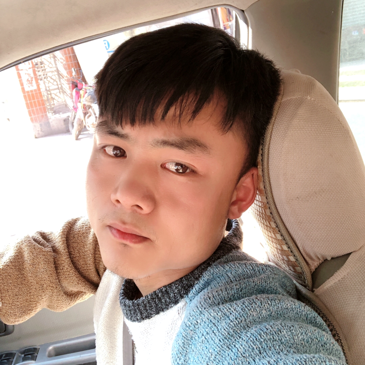 多情吃醋浮光的照片