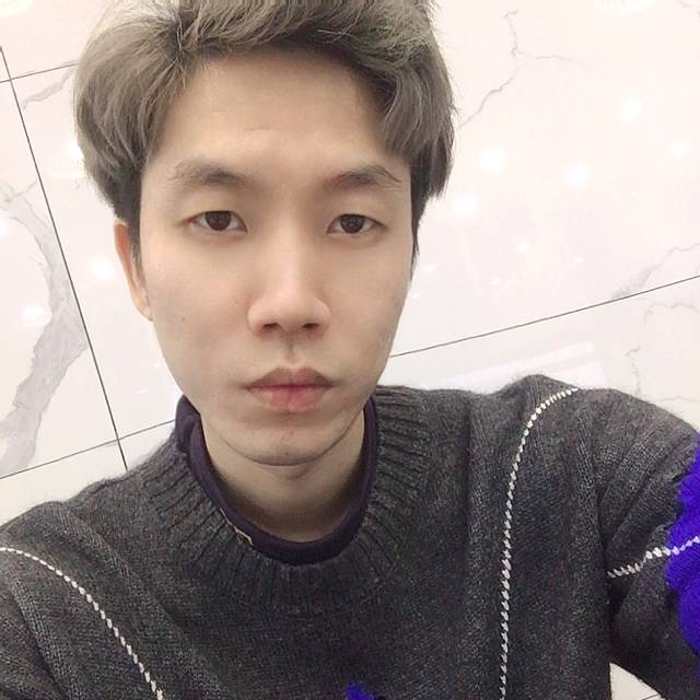 绵密闻逐风的照片