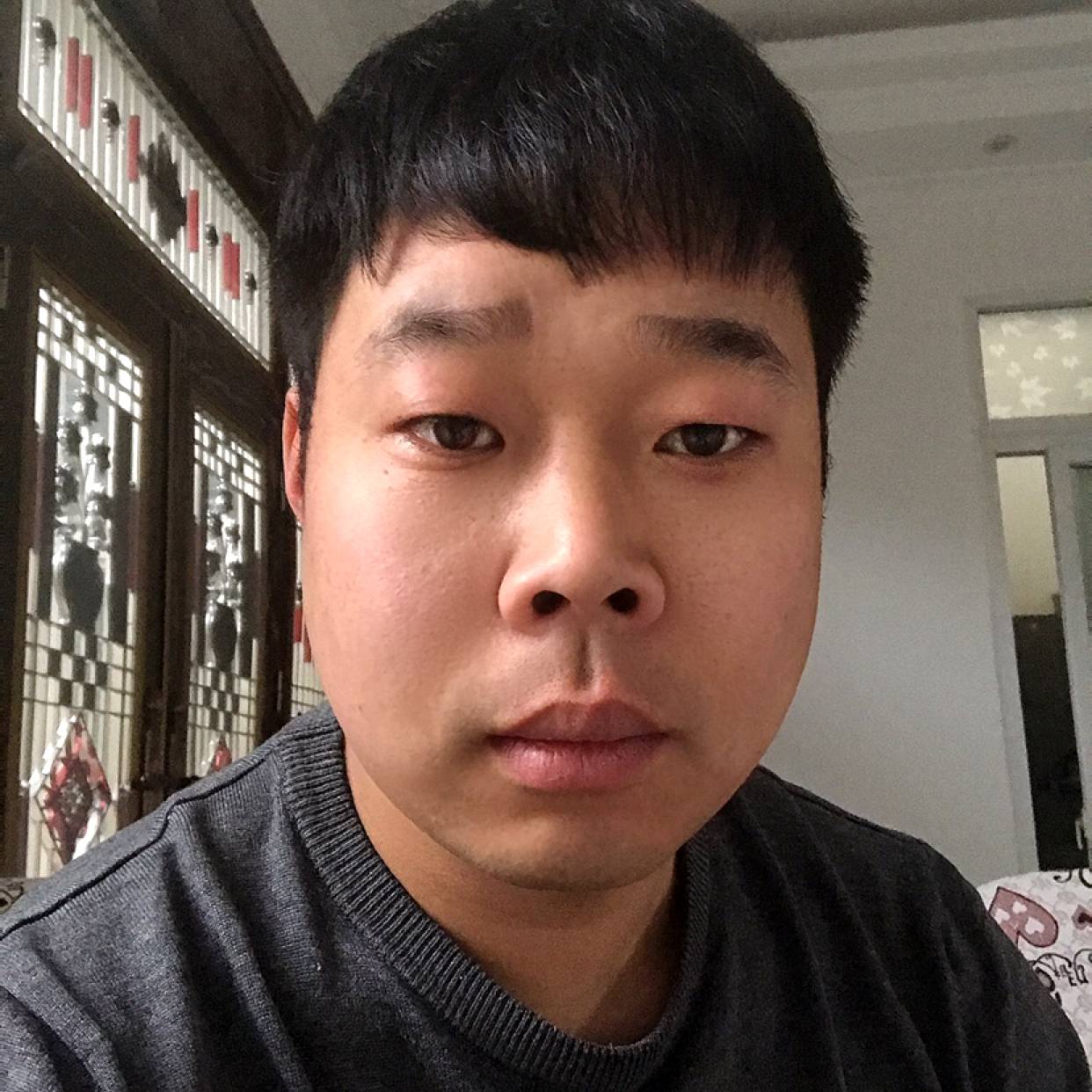 贪玩回首青琯的照片
