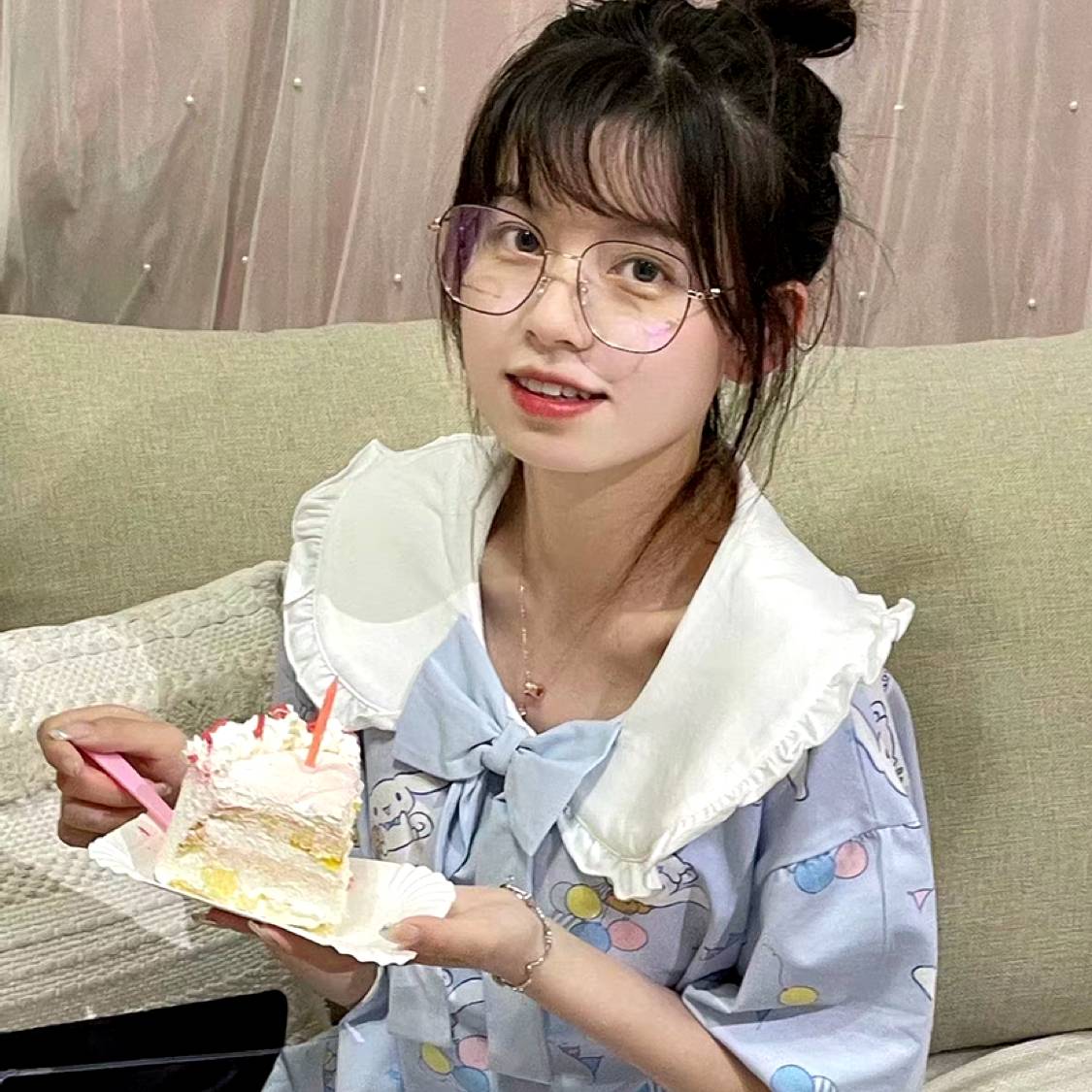 孤單漫步棉花糖的照片