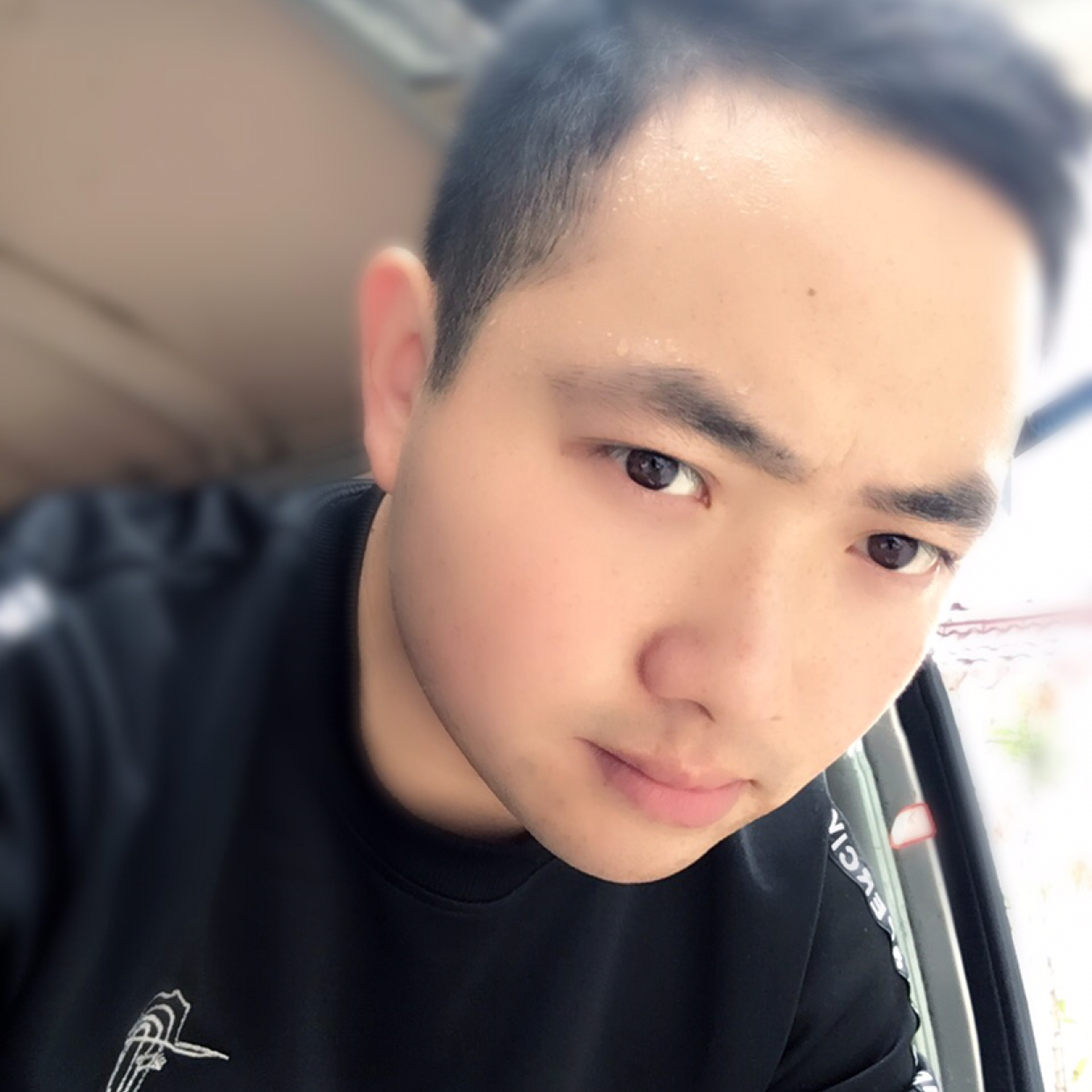 冷静泪了人生的照片
