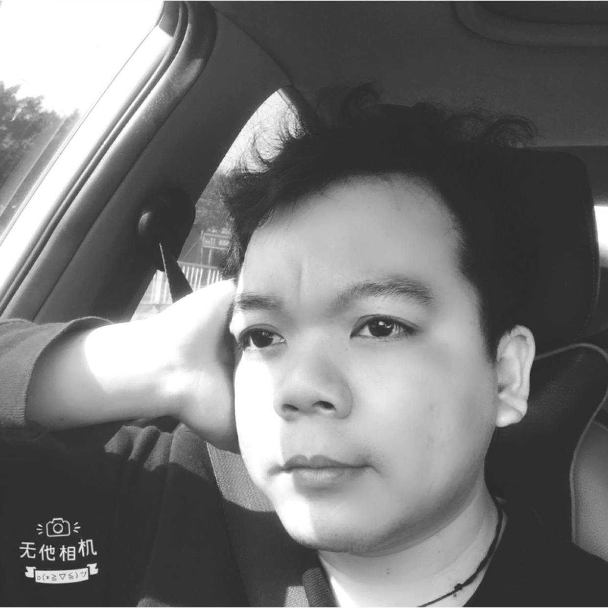 纯情浅吻若溪的照片