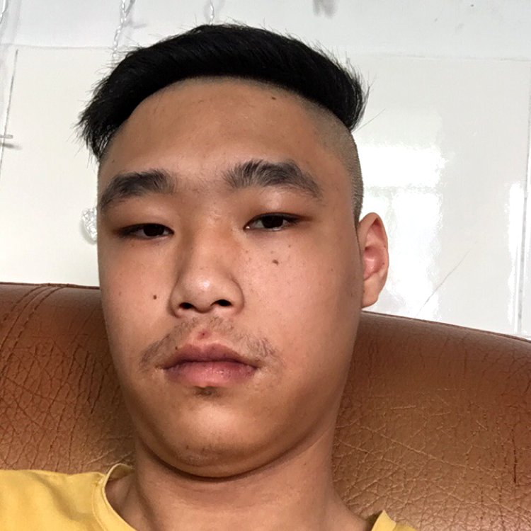 帅气吃醋野狼的照片