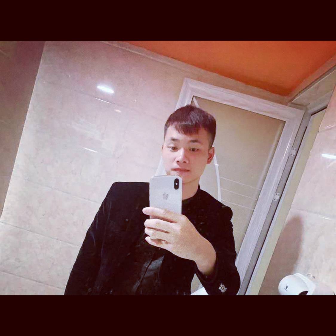 很荣幸能陪你的照片