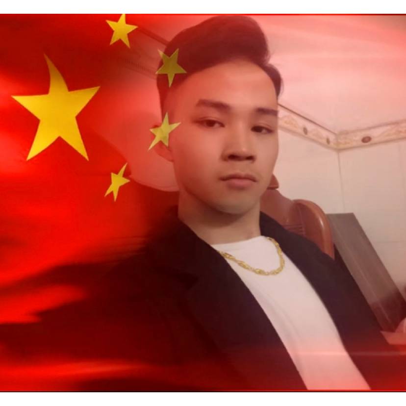 小土豆踢俊秀的照片