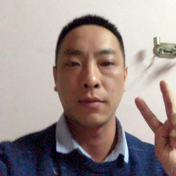 凌孑的照片