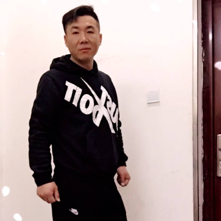 离歌方独寂的照片