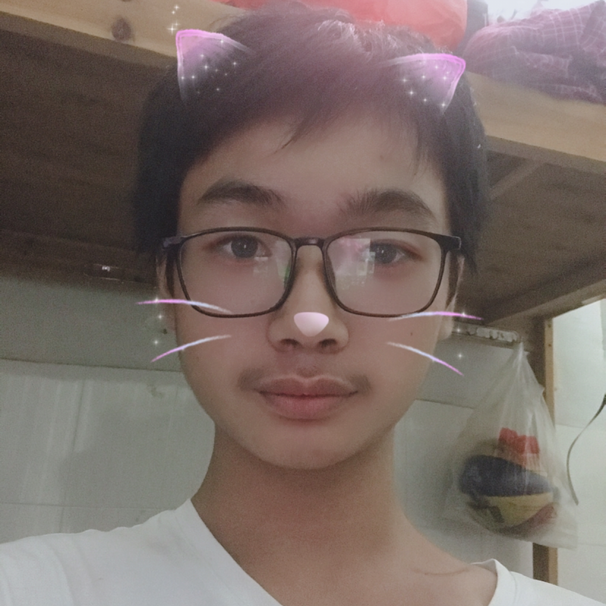 陌颜爱撒娇的照片