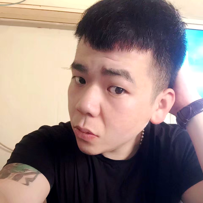 夜猫卐疯少的照片