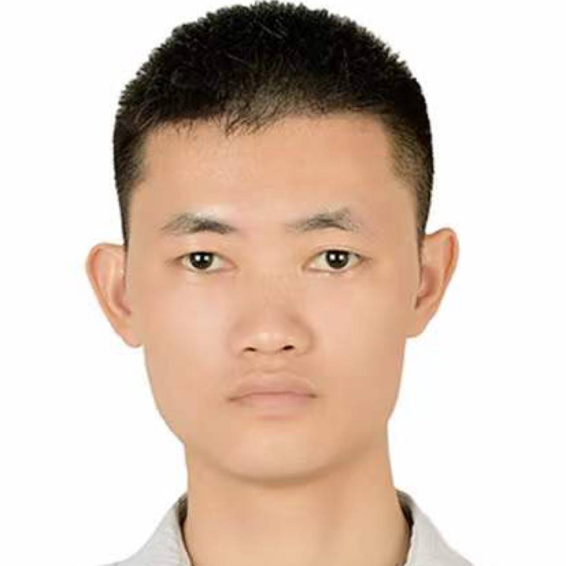 建遵的照片