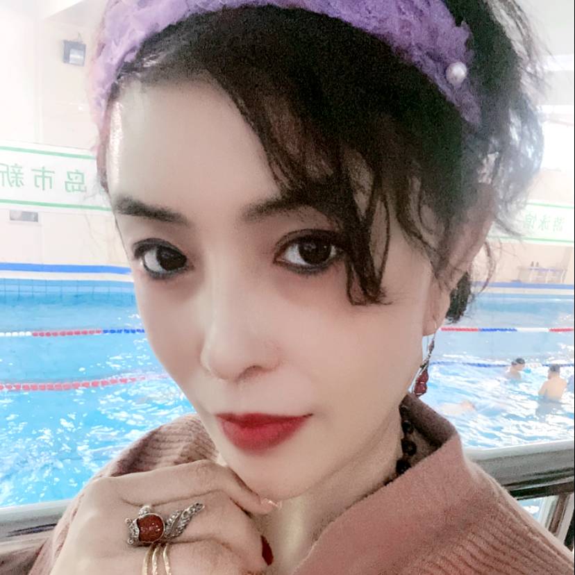 微凉方无语的照片