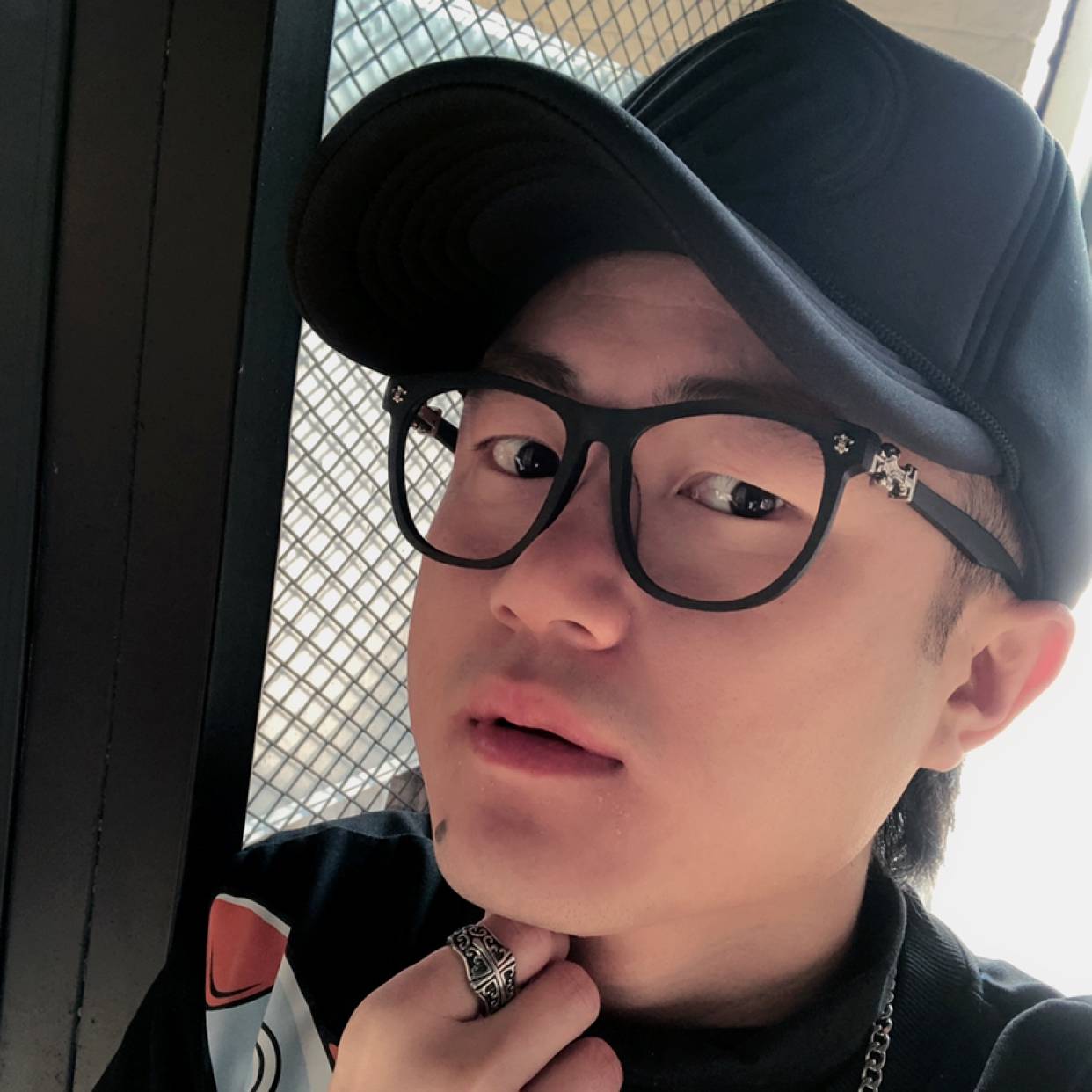 秋颜邂逅执着的照片
