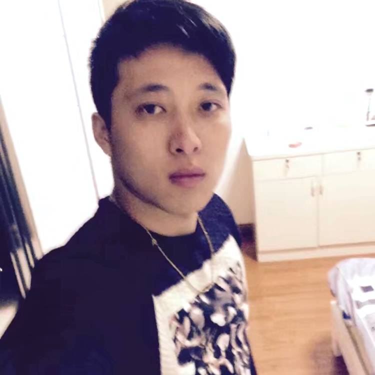寂寞的灯泡的照片