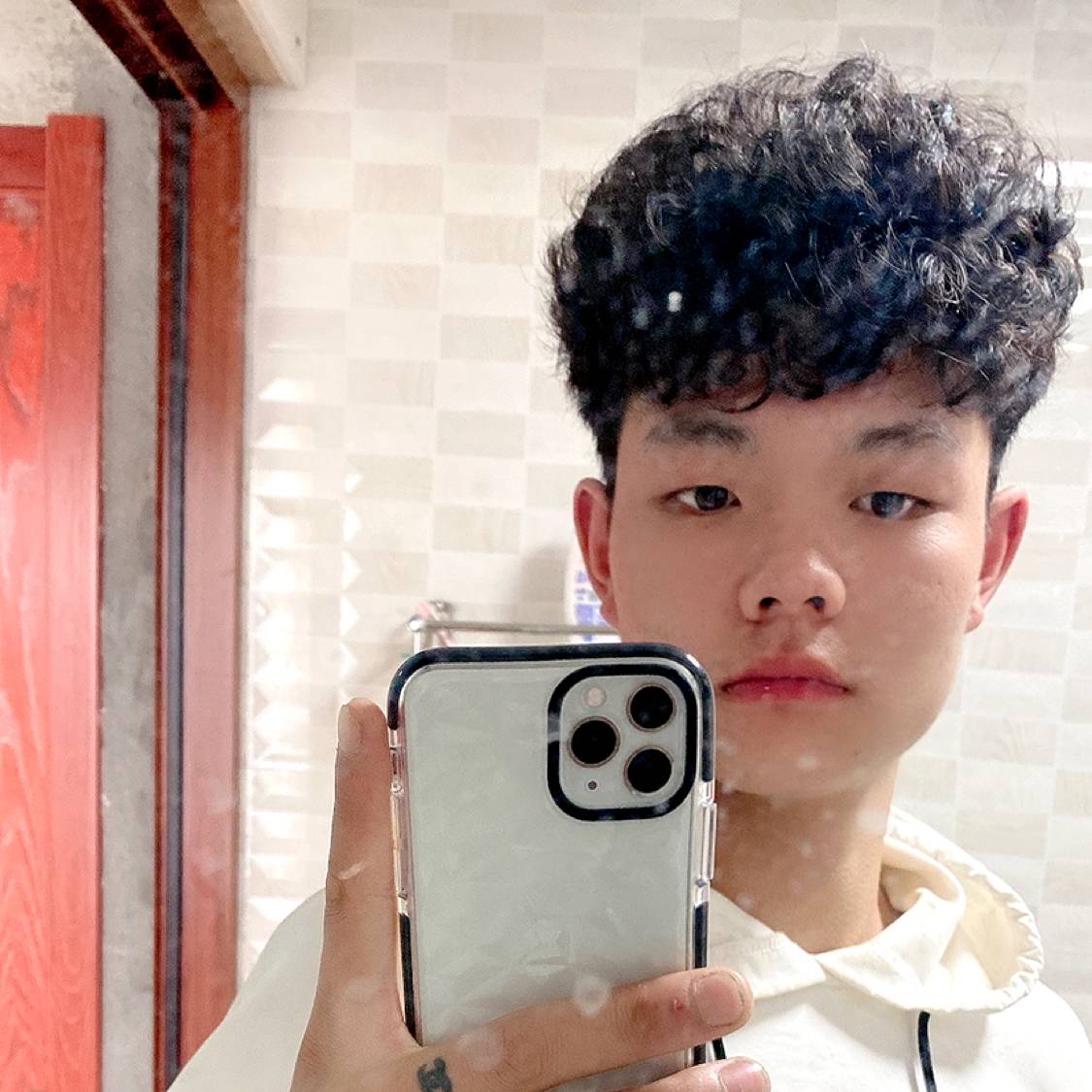 灯泡凝眸阳光的照片