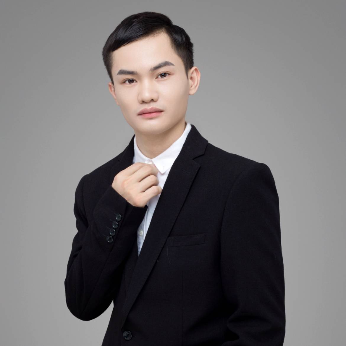 就是个凡人的照片