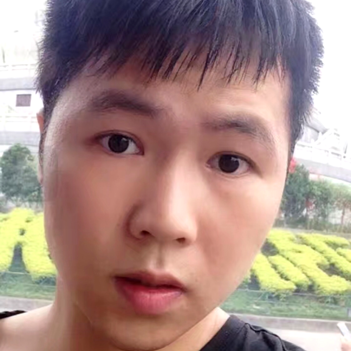 暧昧向帅哥的照片