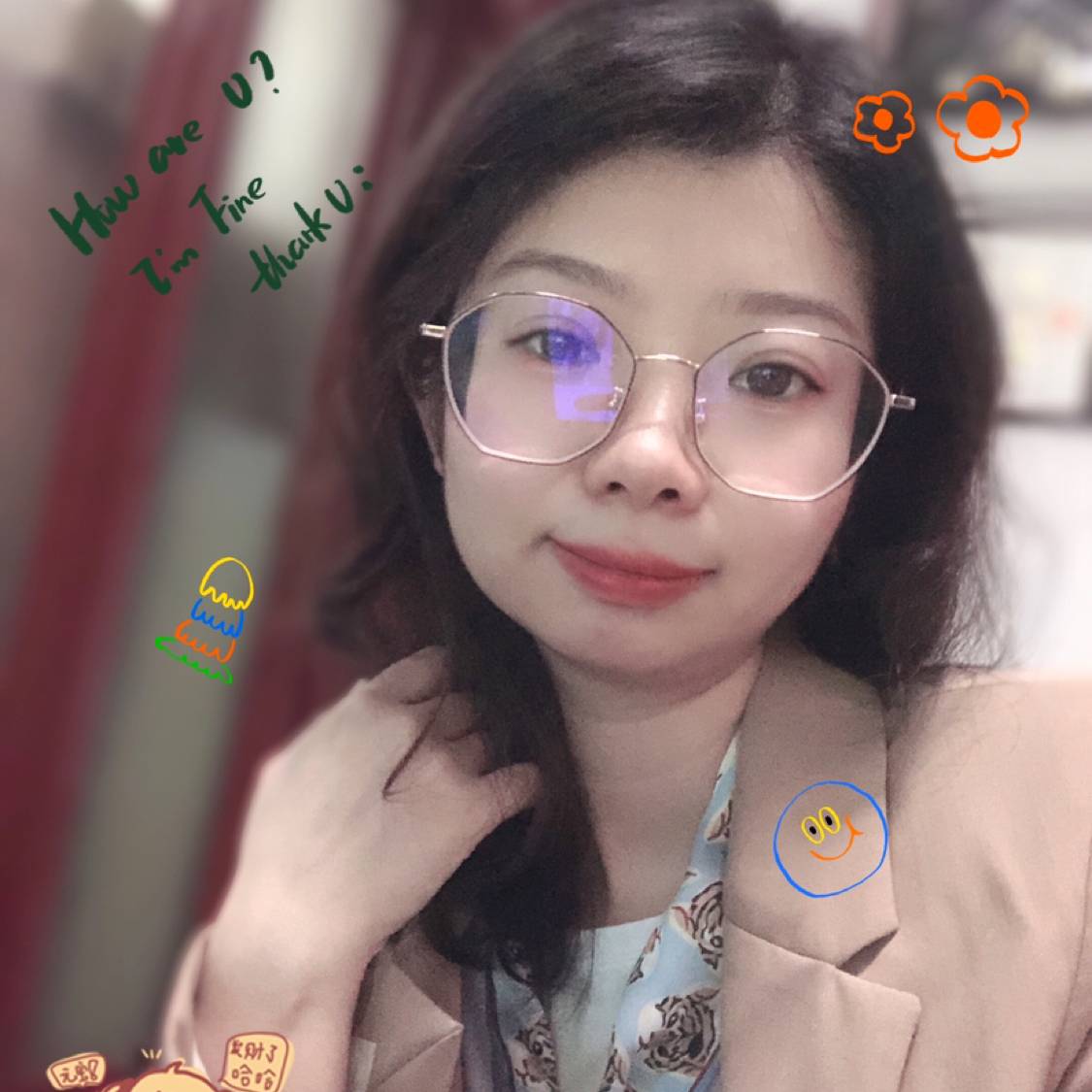 可爱深拥落霞的照片