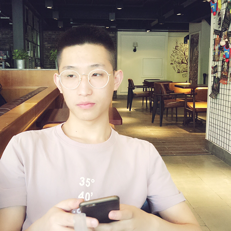 阿怪、的照片