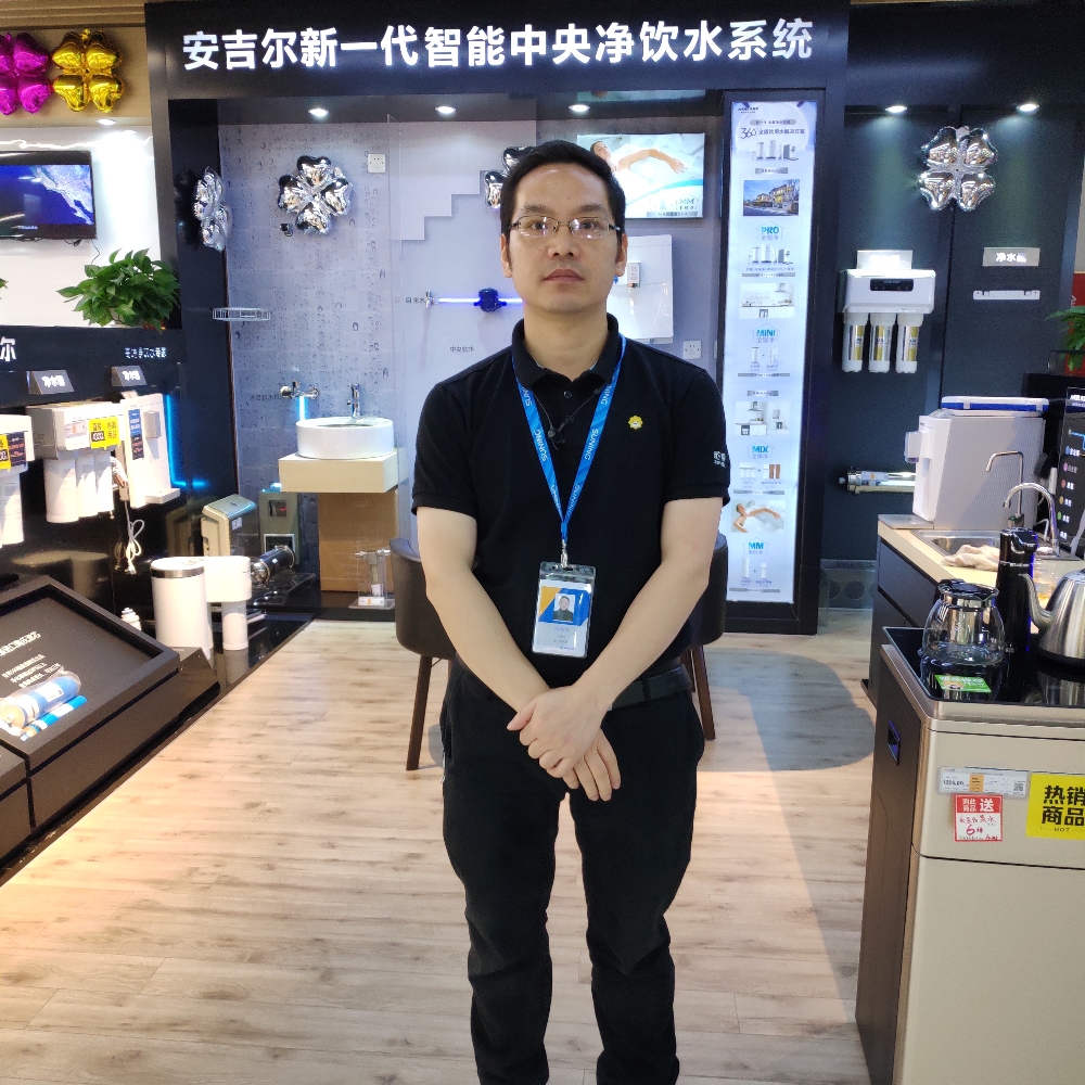 枕头的英勇的照片