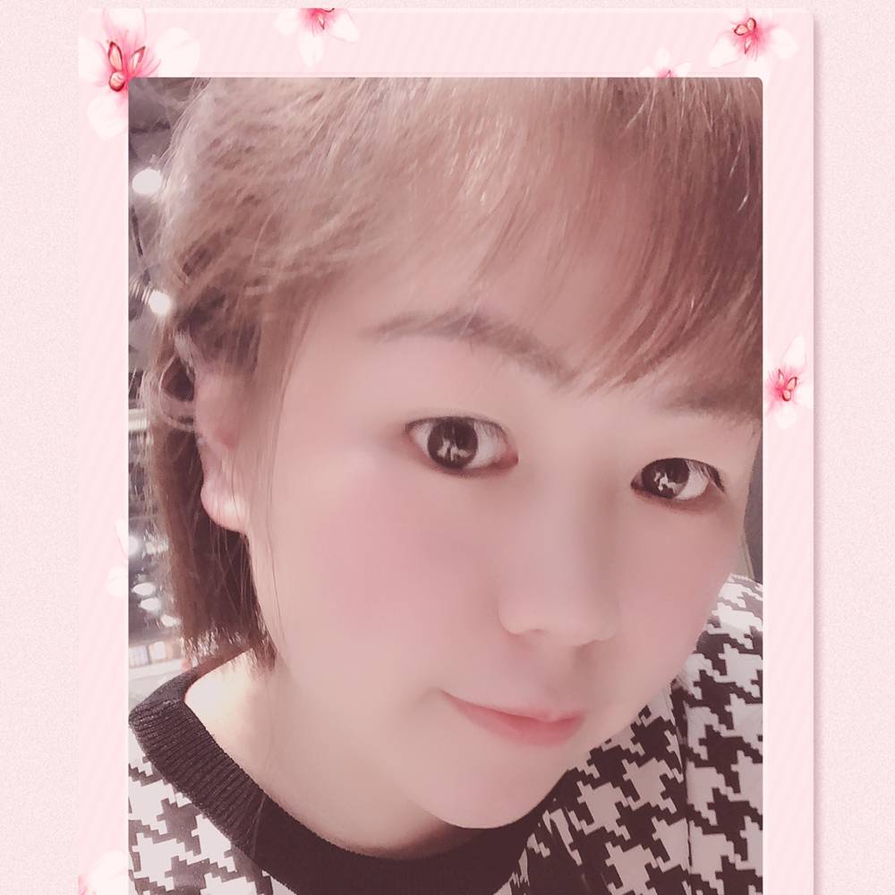 一抹笑顏的照片