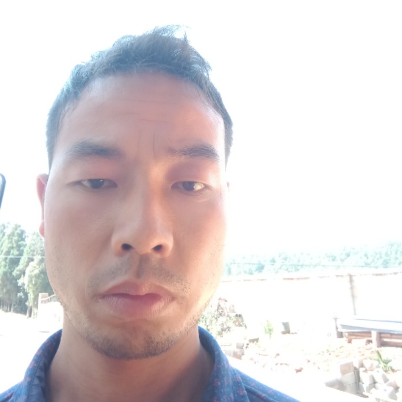 帽子蹁跹从容的照片