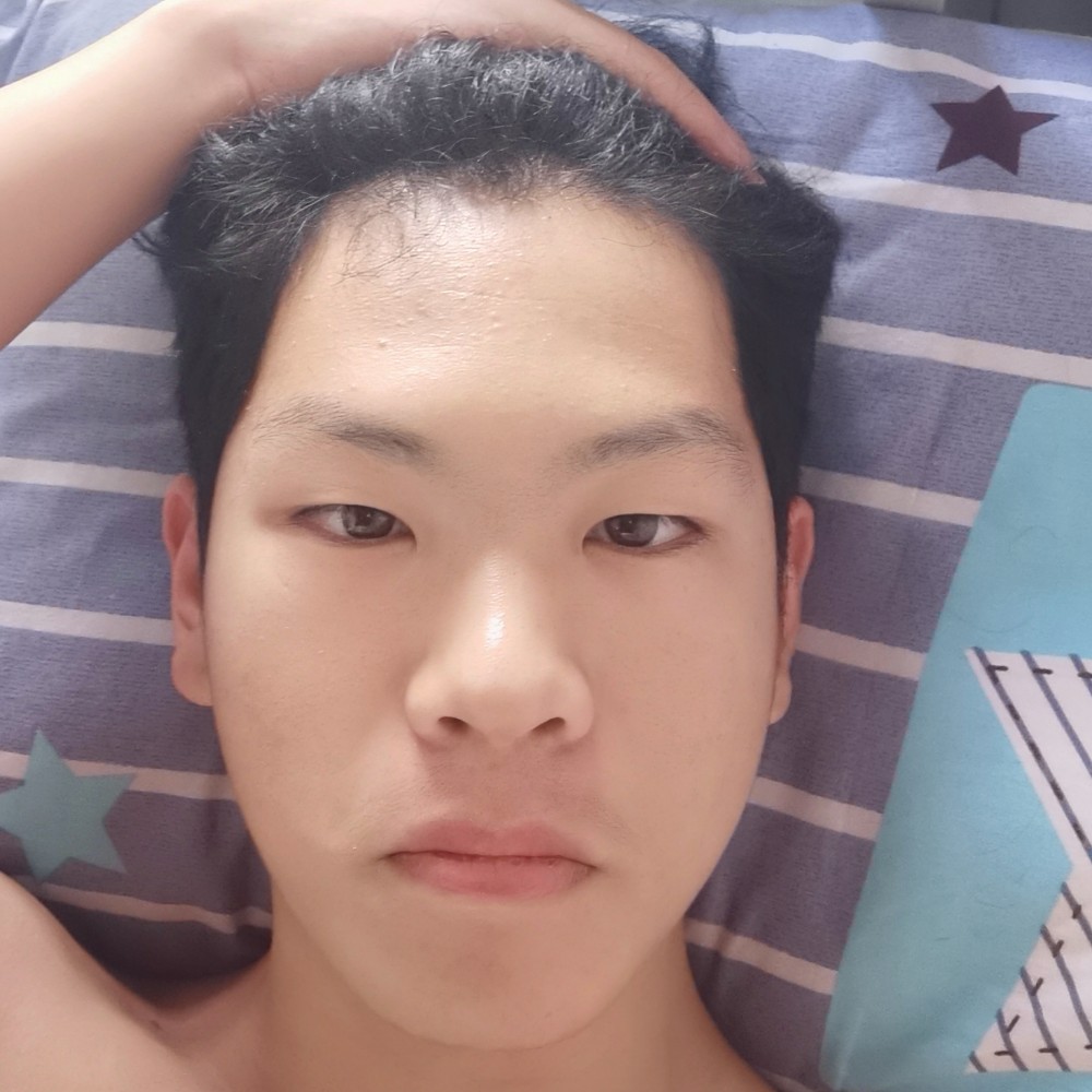 平凡烦的照片